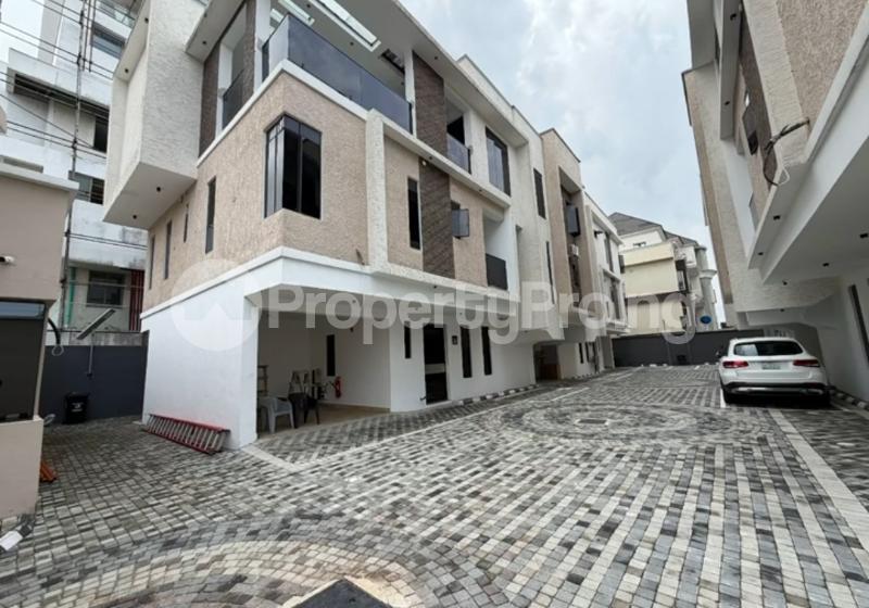 4 bedroom House for rent White Sand School Road Lekki Rhs Lekki Phase 1 Lekki Lagos
