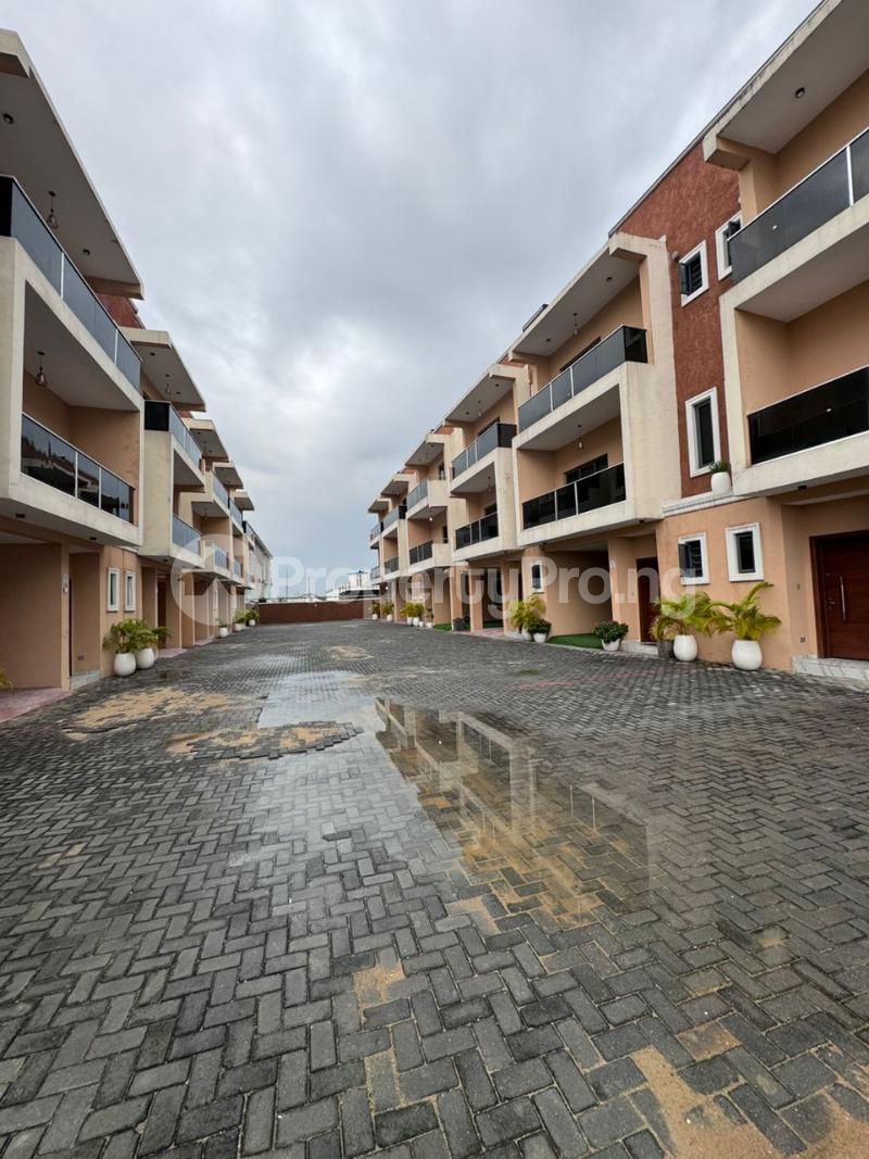 4 bedroom Flat / Apartment for rent Salem Ikate Lekki Lagos