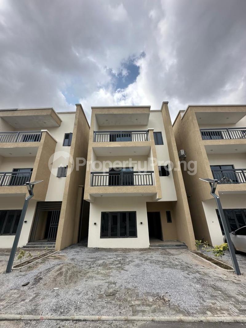 4 bedroom House for sale Life Camp Abuja