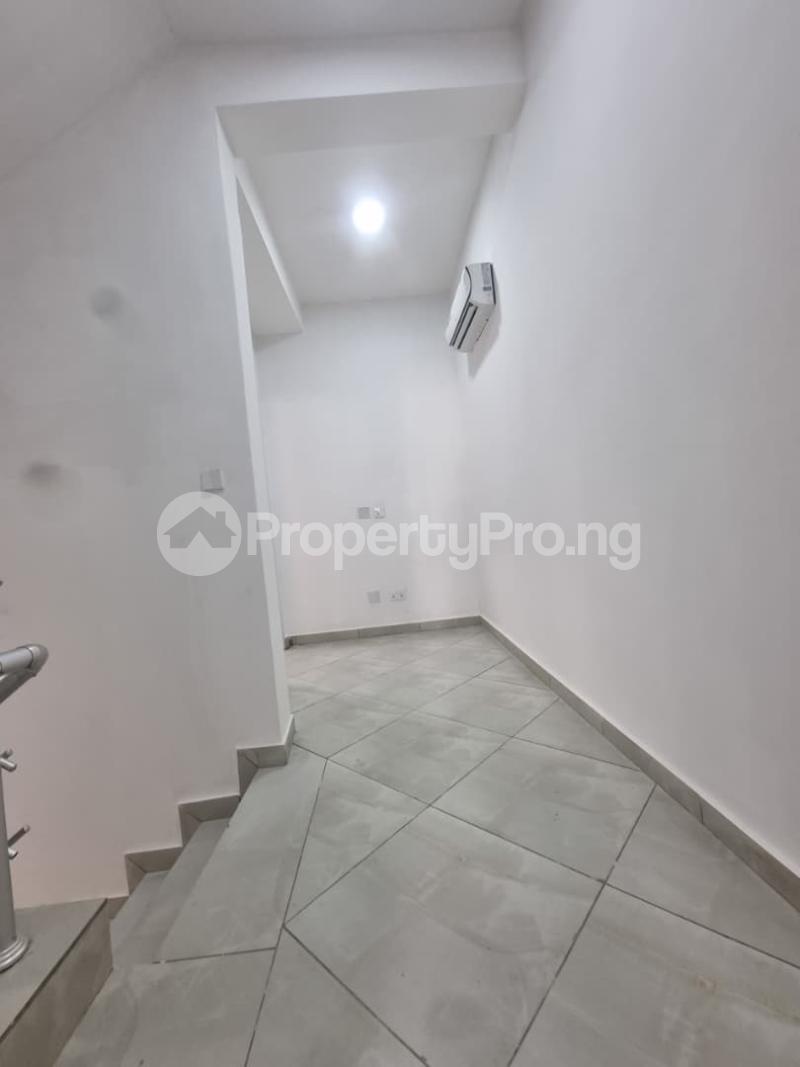 4 bedroom House for sale ONIRU Victoria Island Lagos