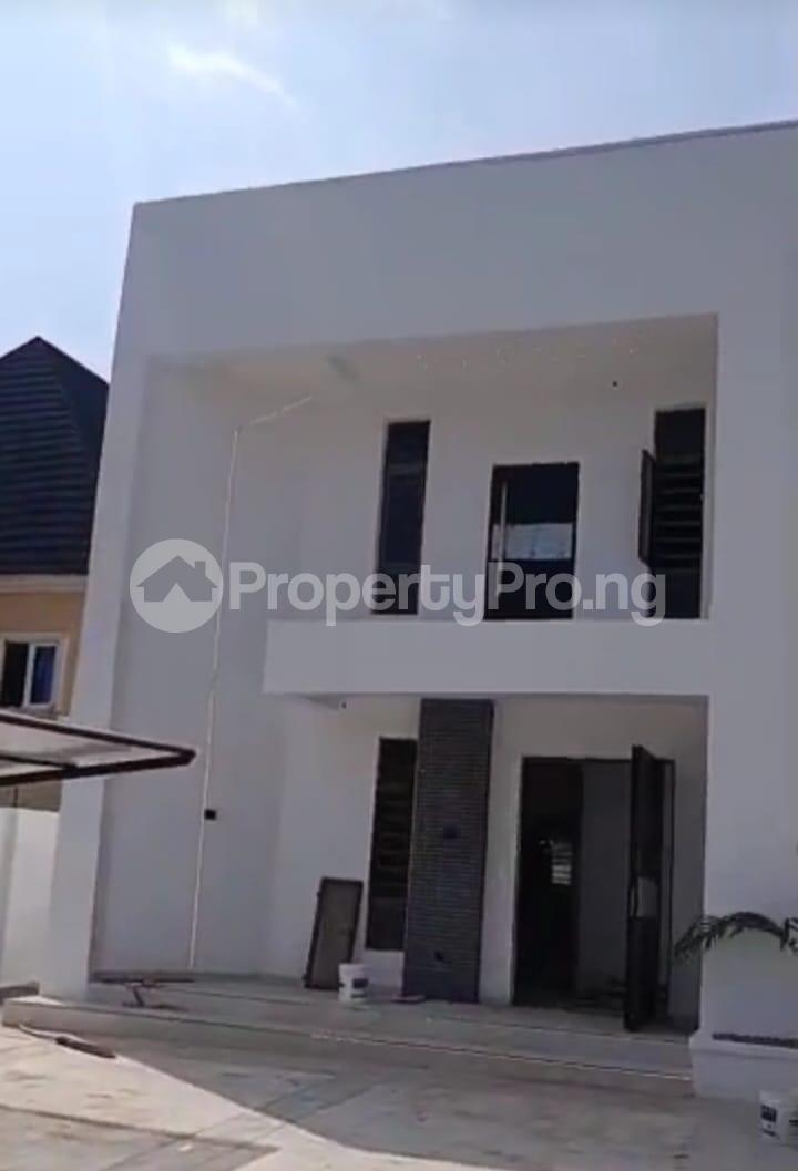 4 bedroom House for sale Irhirih Road Off Airport Road Benin City. Central Edo