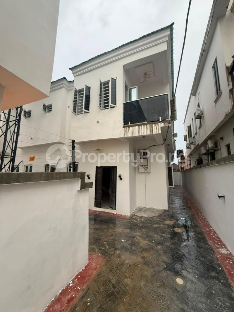 4 bedroom Flat / Apartment for sale Thomas estate Ajah Lagos