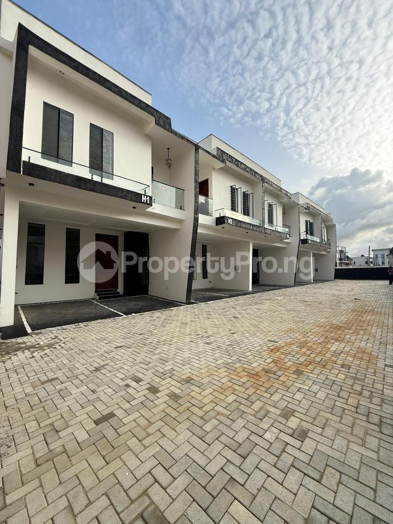 4 bedroom Flat / Apartment for sale Ikota Lekki Lagos