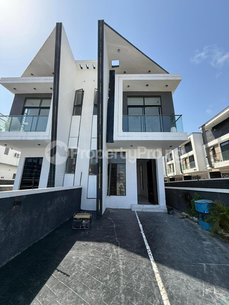 4 bedroom Flat / Apartment for sale Ilaje Ajah Lagos