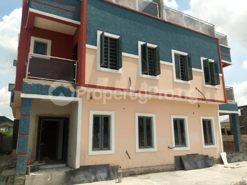 4 bedroom House for sale Mi Gbagada Lagos