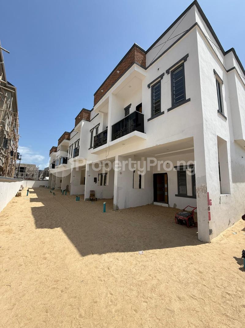 4 bedroom Flat / Apartment for sale Ilaje Ajah Lagos - 0