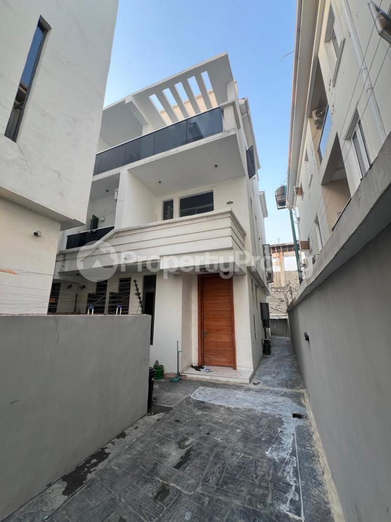 5 bedroom House for rent Ikate Lekki Lagos