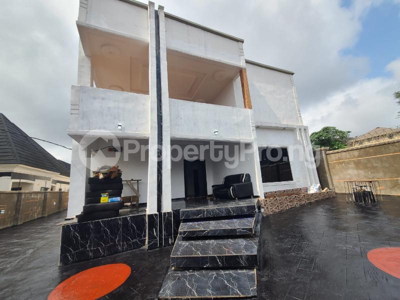5 bedroom House for sale Asoro Bus Stop, Ekenwan Road, Benin City Central Edo
