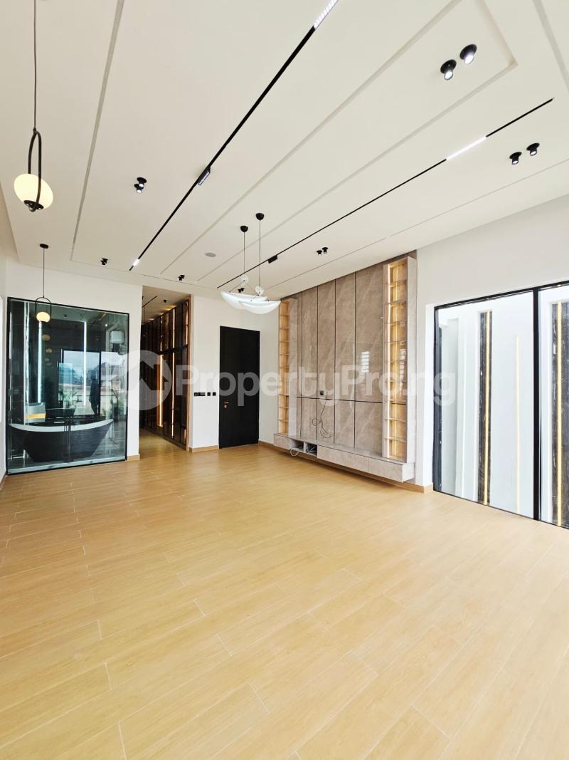 5 bedroom House for sale Chevron Lekki Lagos