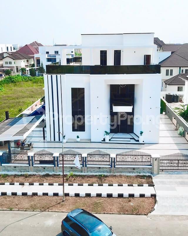 5 bedroom House for sale Osapa london Lekki Lagos