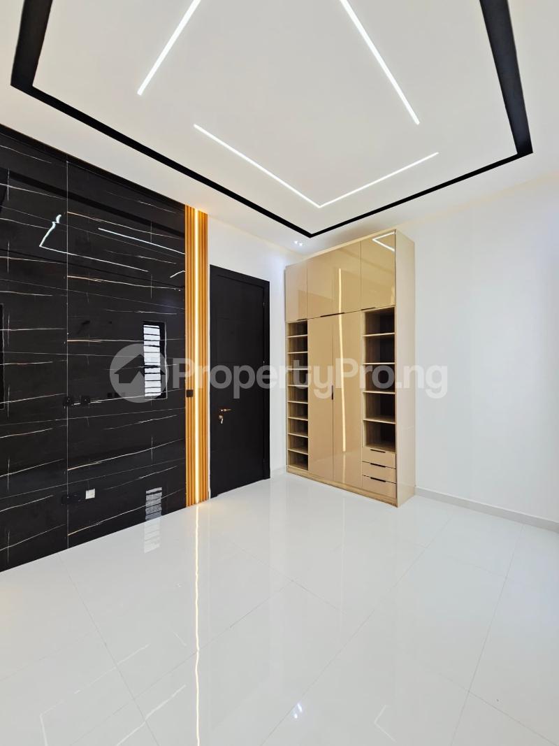 5 bedroom House for sale Chevron Lekki Lagos