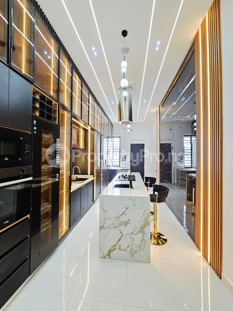 5 bedroom House for sale Chevron Lekki Lagos