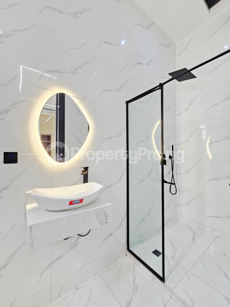 5 bedroom House for sale Chevron Lekki Lagos