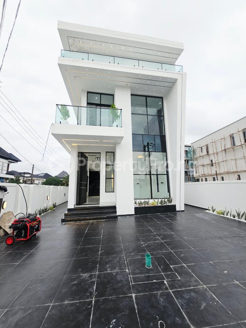 5 bedroom House for sale Chevron Lekki Lagos