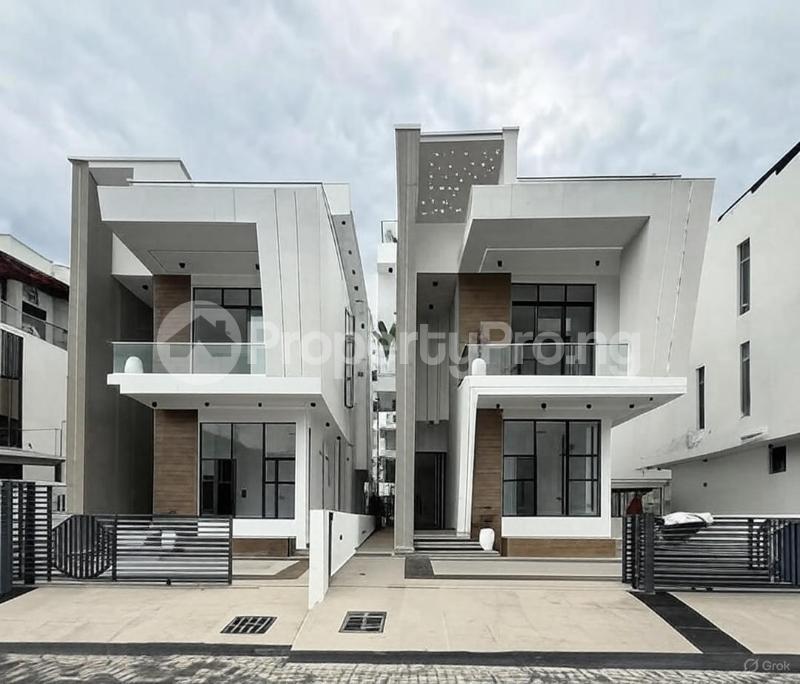 5 bedroom House for sale Osapa london Lekki Lagos