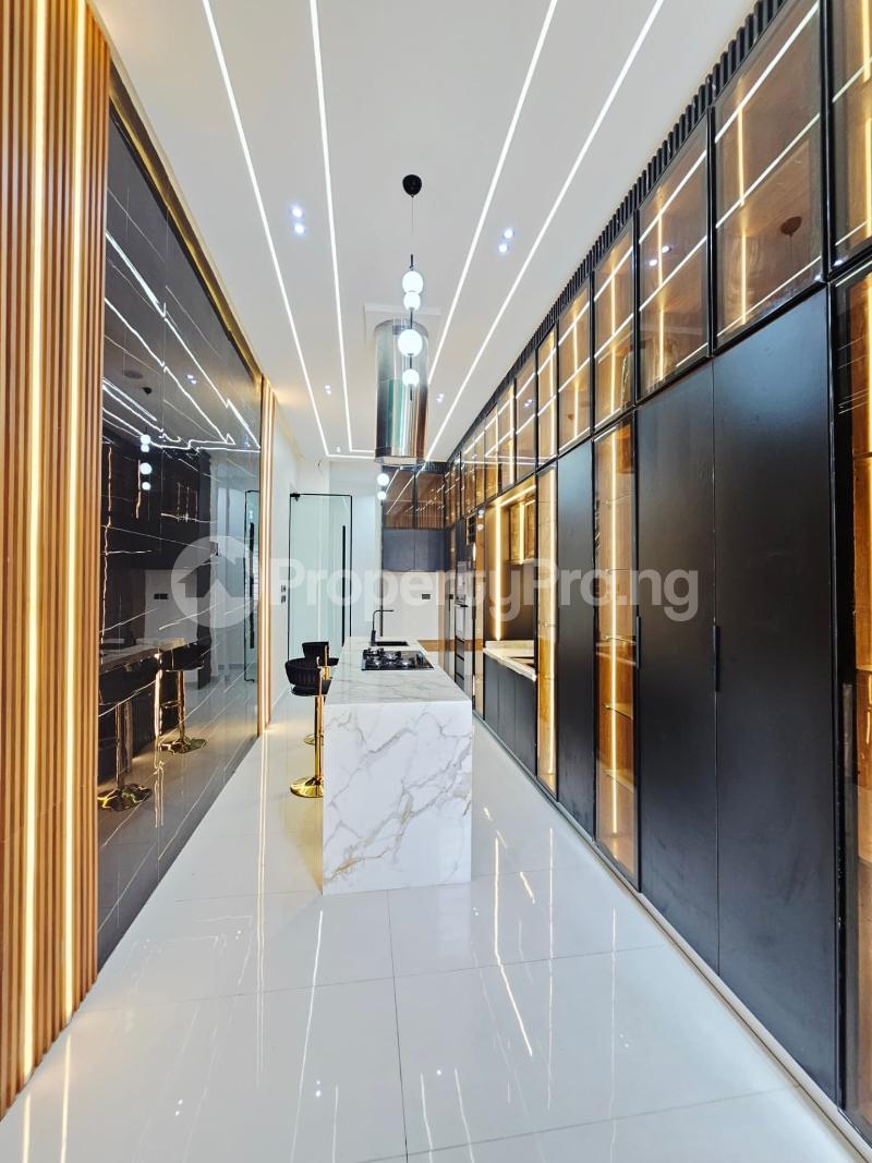 5 bedroom House for sale Chevron Lekki Lagos