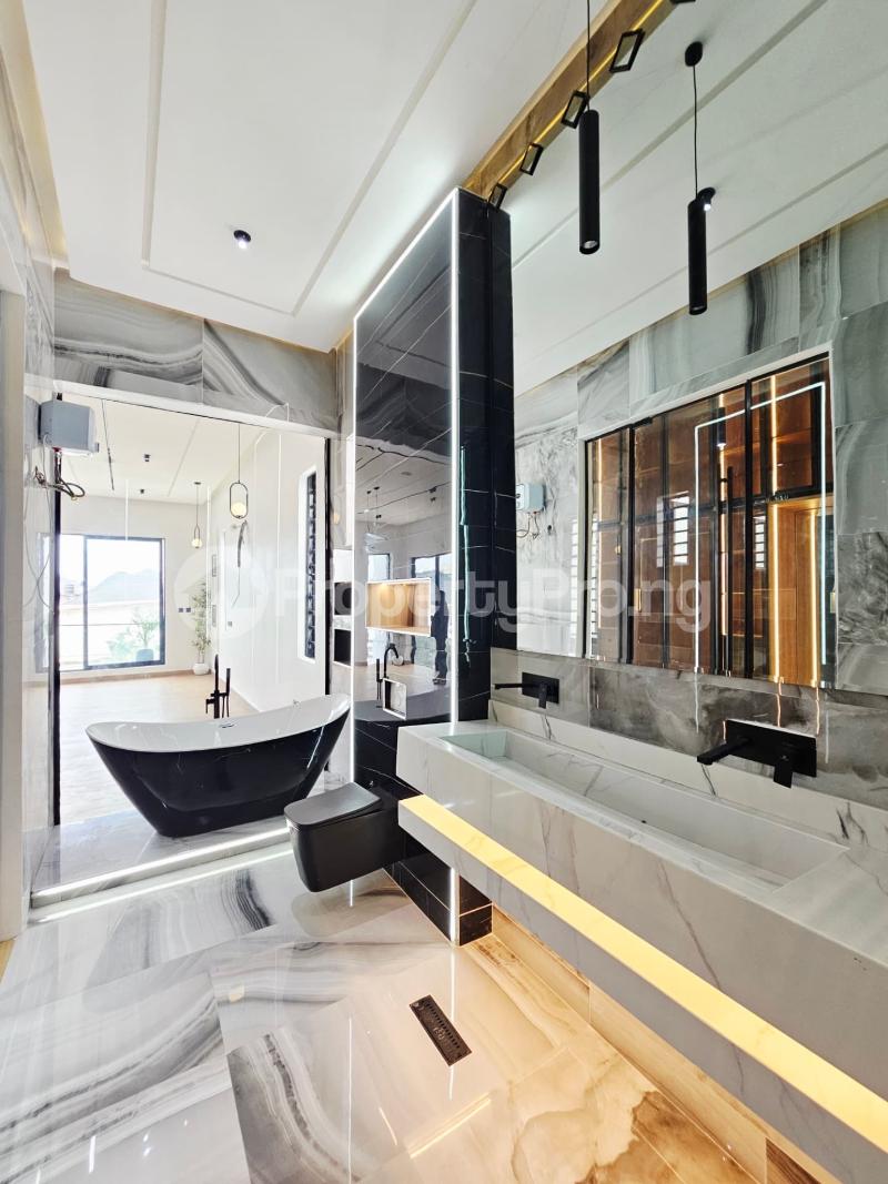 5 bedroom House for sale Chevron Lekki Lagos