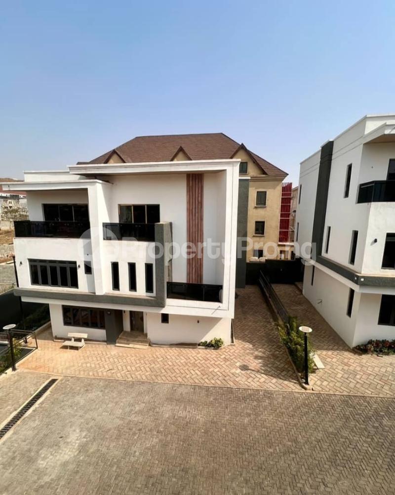 5 bedroom House for sale Guzape Abuja
