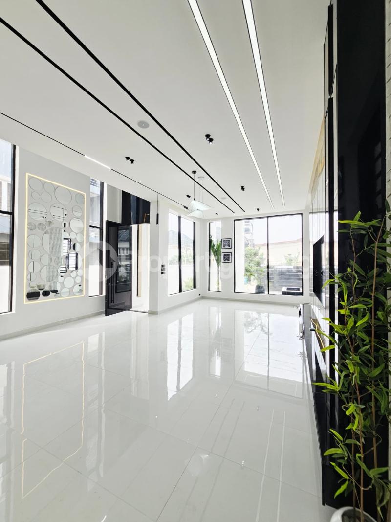 5 bedroom House for sale Chevron Lekki Lagos