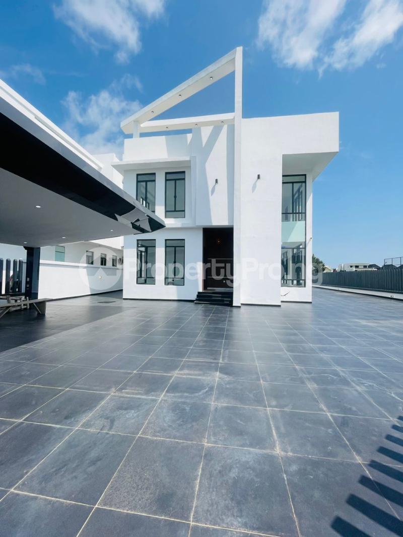 5 bedroom House for sale Pinnock Beach Estate Osapa london Lekki Lagos