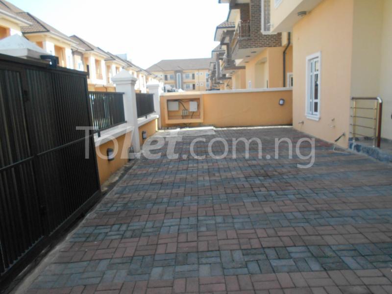 5 bedroom House for sale Ologolo Lekki Lagos