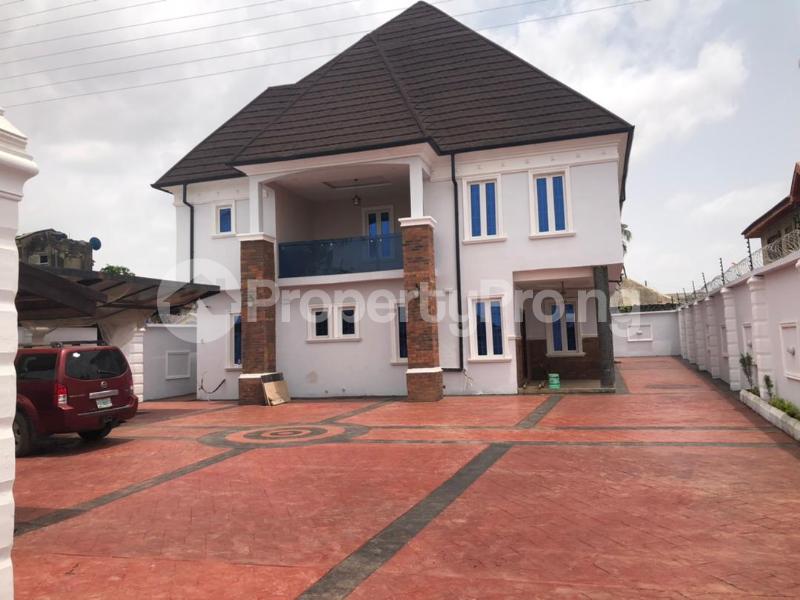 5 bedroom House for sale   Governors road Ikotun/Igando Lagos