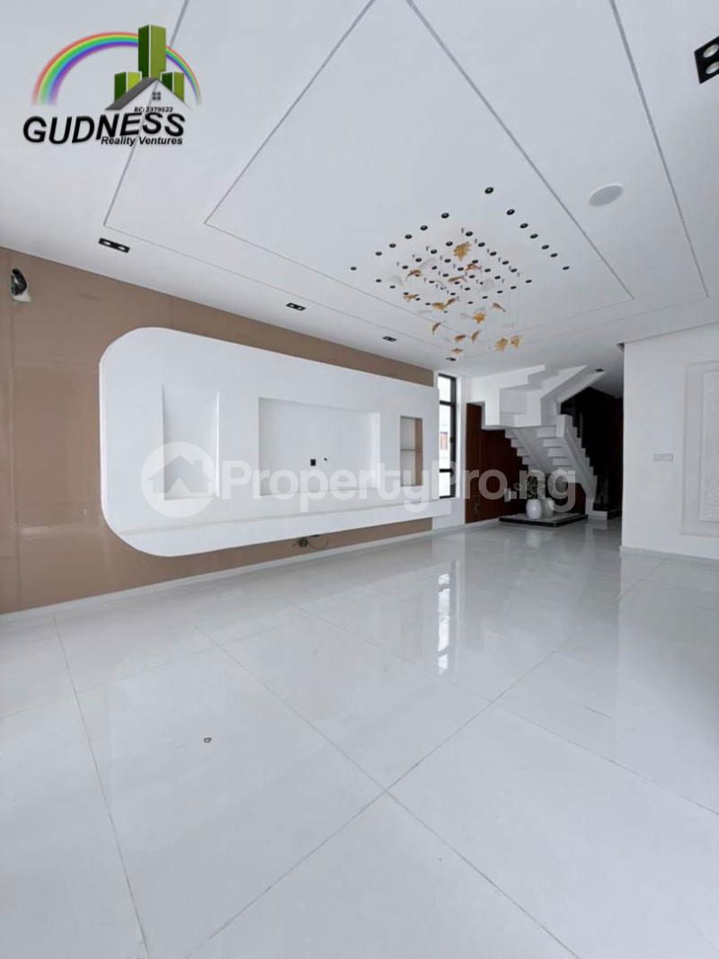 5 bedroom House for rent Chevron Lekki Lagos