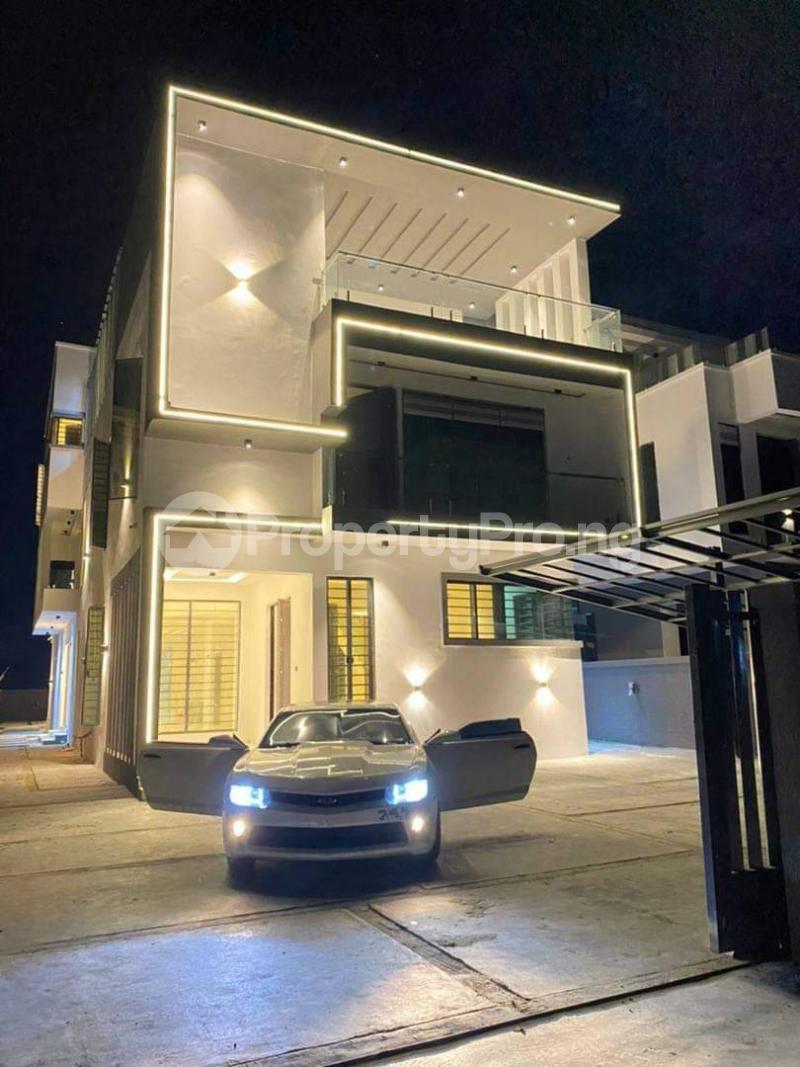 5 bedroom House for sale Z Osapa london Lekki Lagos