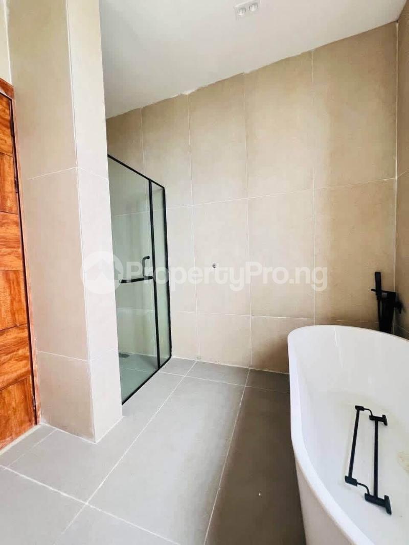 5 bedroom House for sale Lekki Lagos