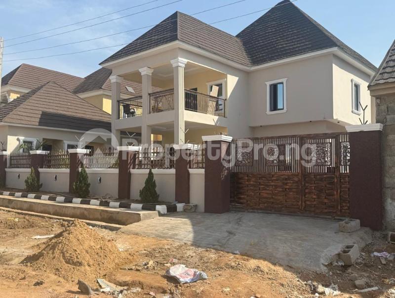 5 bedroom House for sale Along Kabusa Road Lokogoma Abuja