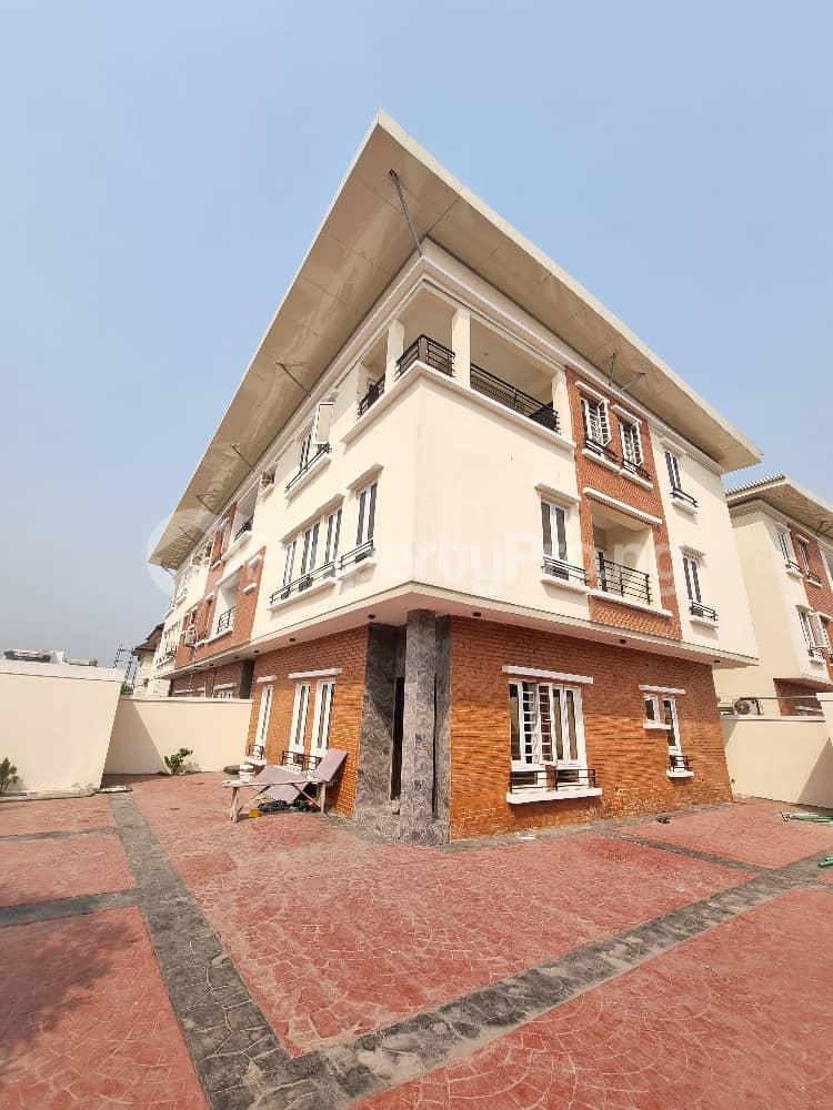 5 bedroom House for rent Lekki Lagos