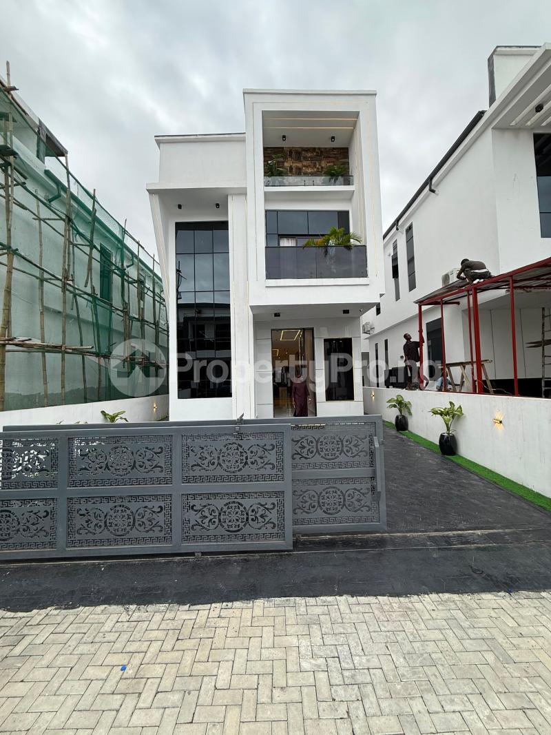 5 bedroom Flat / Apartment for sale Chevron Lekki Lagos