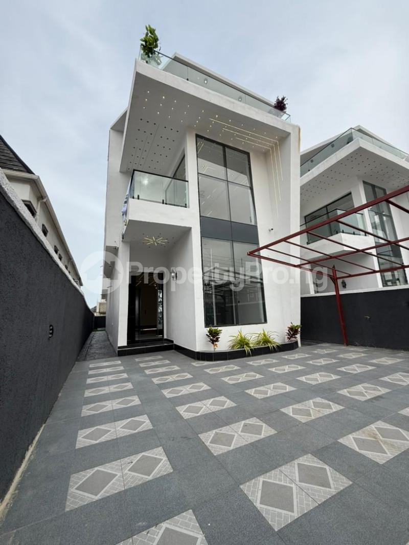 5 bedroom Flat / Apartment for sale Sangotedo Ajah Lagos