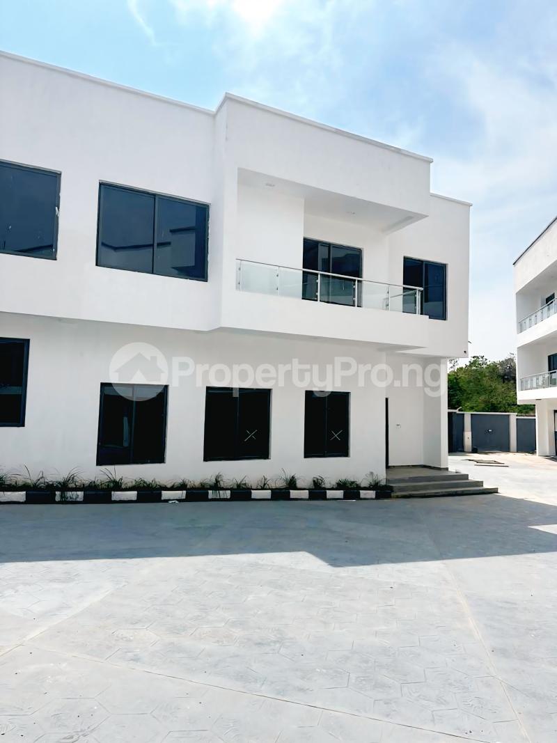 6 bedroom House for sale Built Up Zone Guzape Abuja