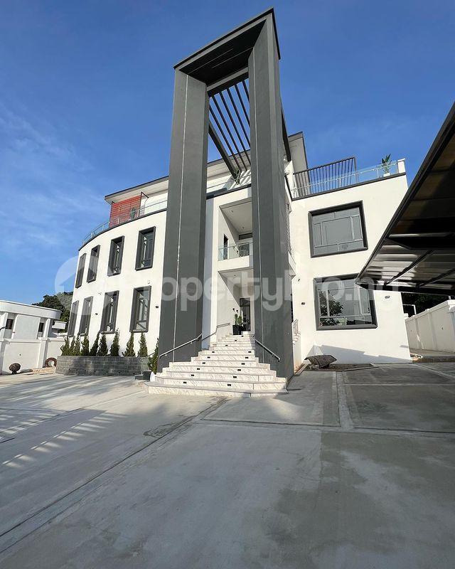 8 bedroom House for sale Asokoro Abuja