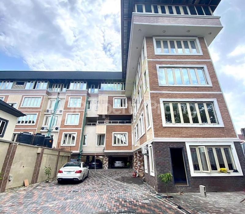 3 bedroom Flat / Apartment for sale Osapa london Lekki Lagos