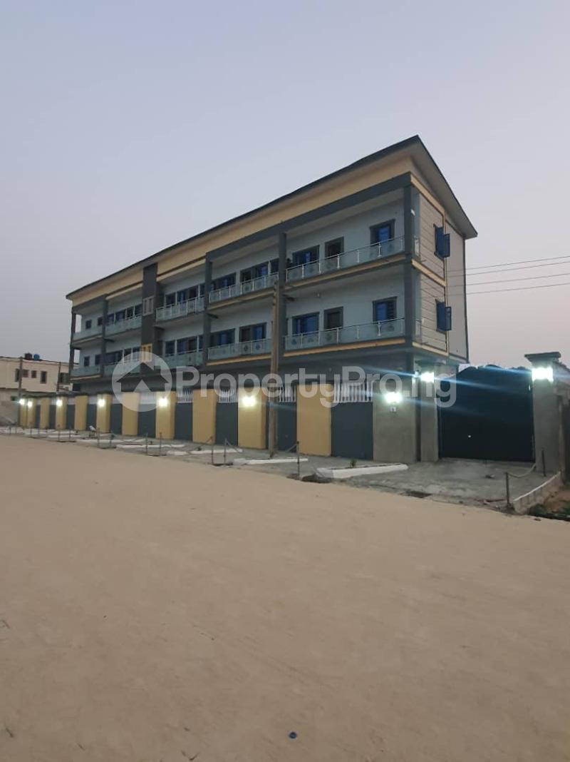 1 bedroom Flat / Apartment for rent chevron Lekki Lagos