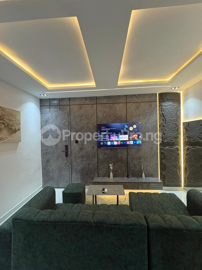 1 bedroom Flat / Apartment for shortlet Yaba Lagos