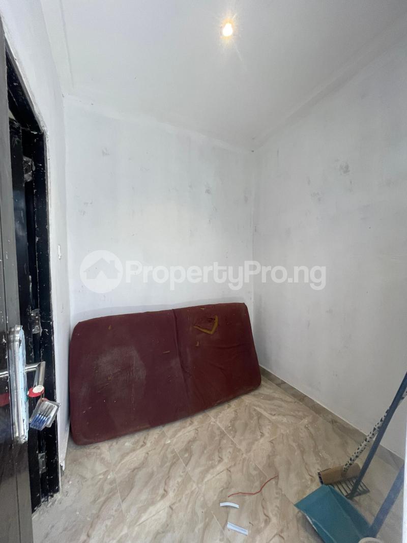 1 bedroom Flat / Apartment for rent Ologolo Lekki Lagos