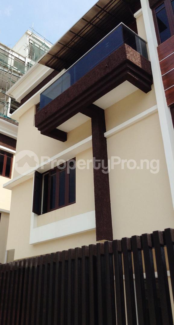 5 bedroom House for sale . Mojisola Onikoyi Estate Ikoyi Lagos