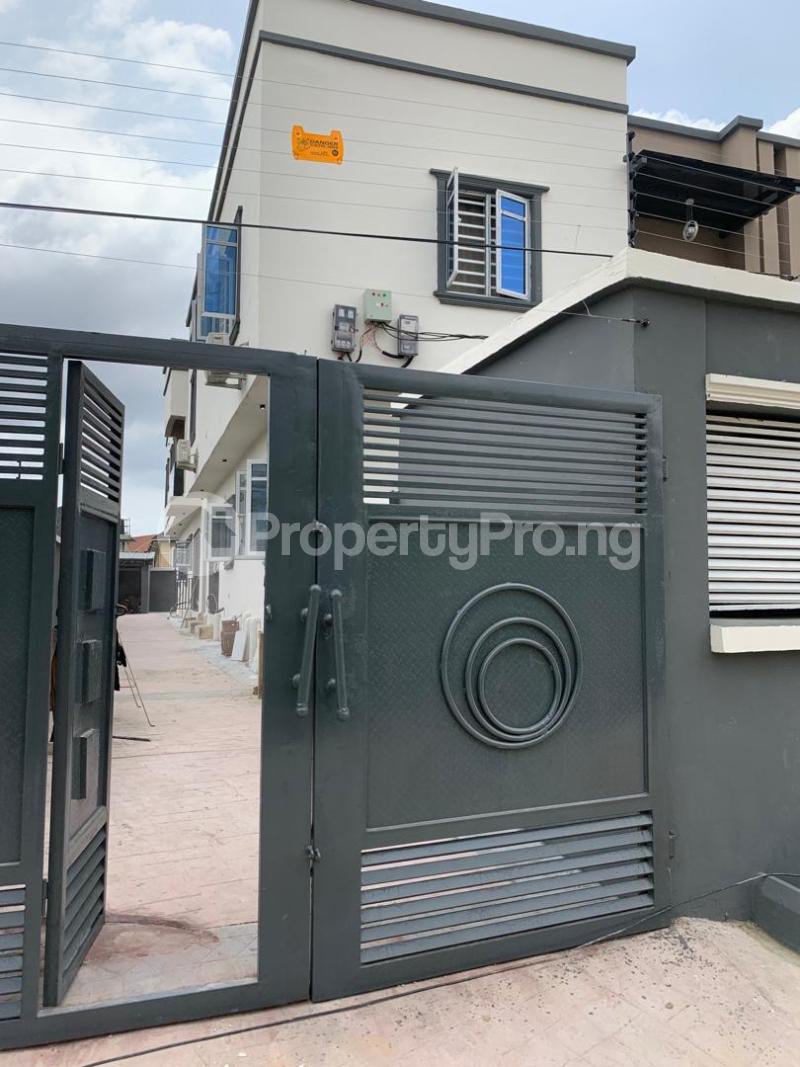 3 bedroom House for rent Millenuim/UPS Gbagada Lagos