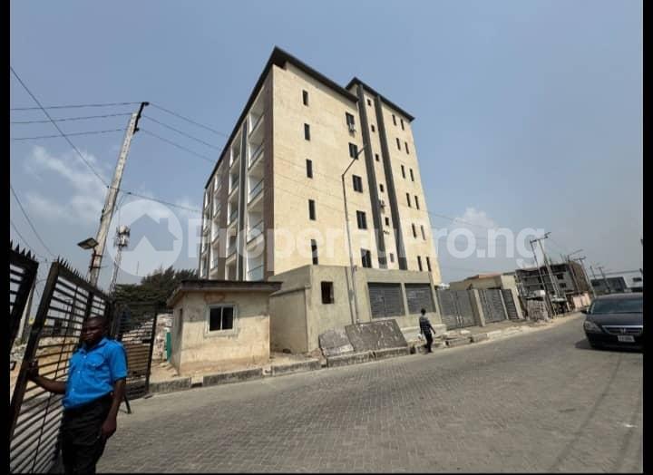 3 bedroom Flat / Apartment for rent Lekki Phase 1 Lekki Lagos