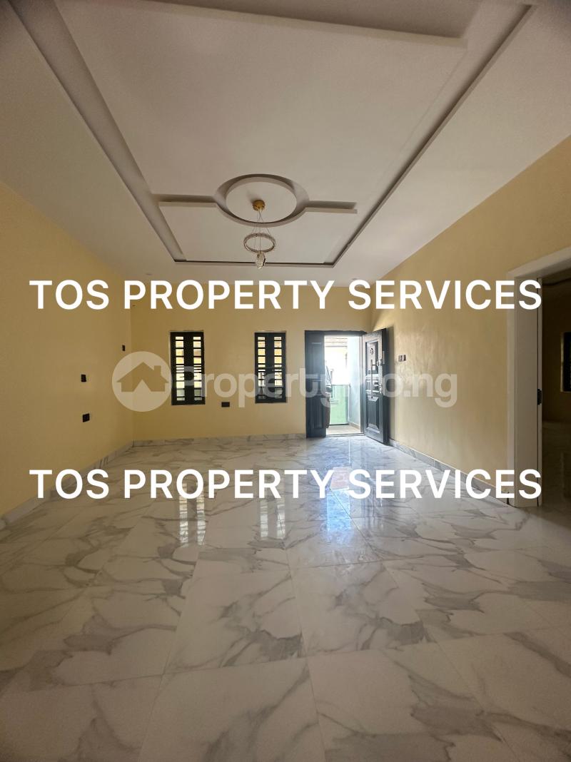 2 bedroom Flat / Apartment for rent In An Estate In Yaba Yaba Lagos