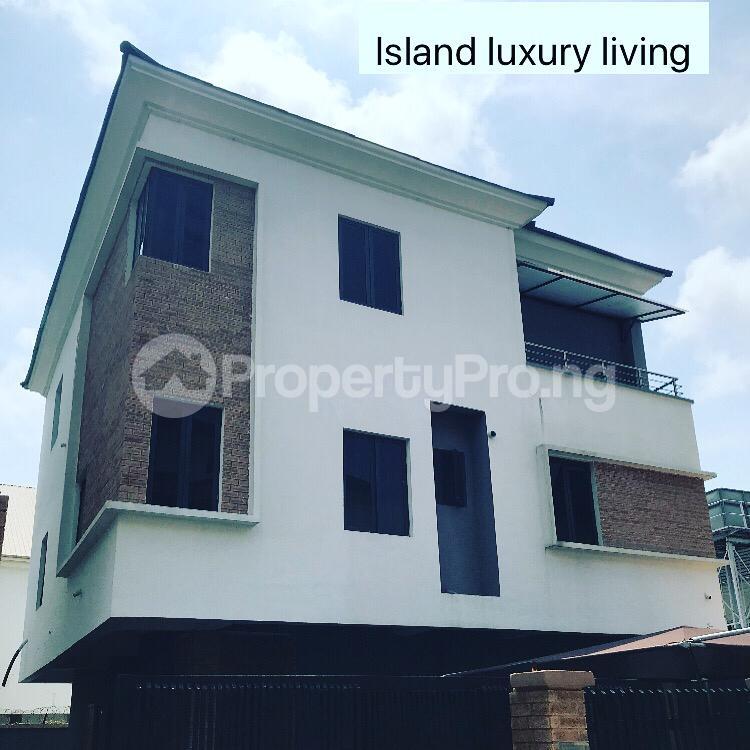 5 bedroom House for sale . Parkview Estate Ikoyi Lagos