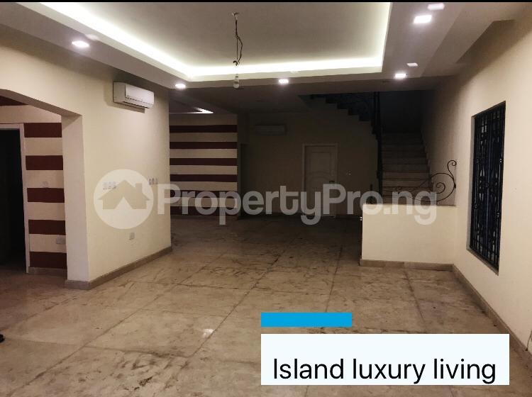 4 bedroom House for sale Banana Island Ikoyi Lagos