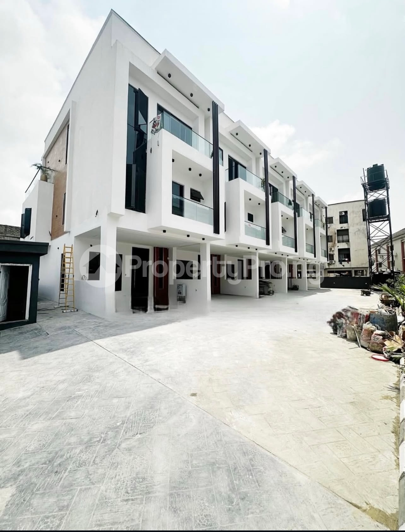 4 bedroom House for sale Osapa london Lekki Lagos