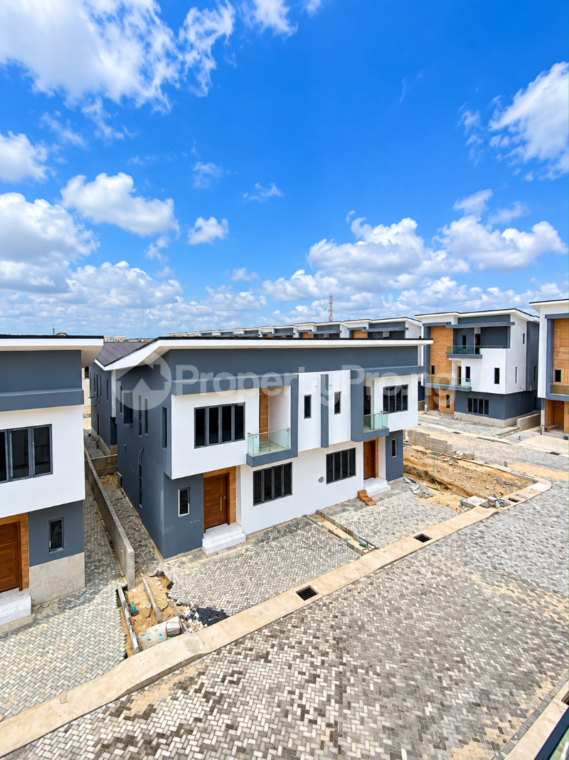 3 bedroom House for sale Sangotedo Lagos
