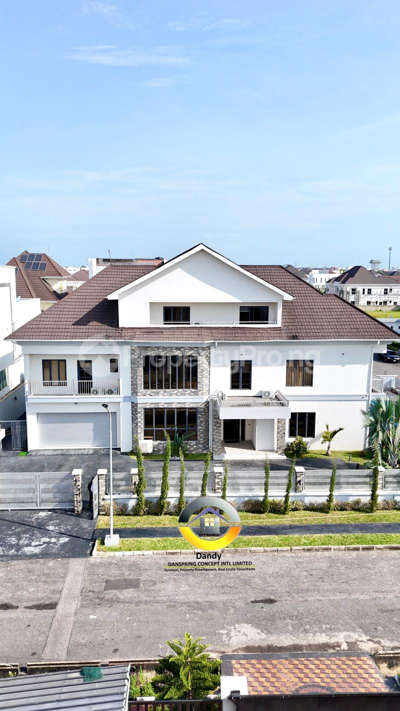 6 bedroom House for sale Osapa london Lekki Lagos