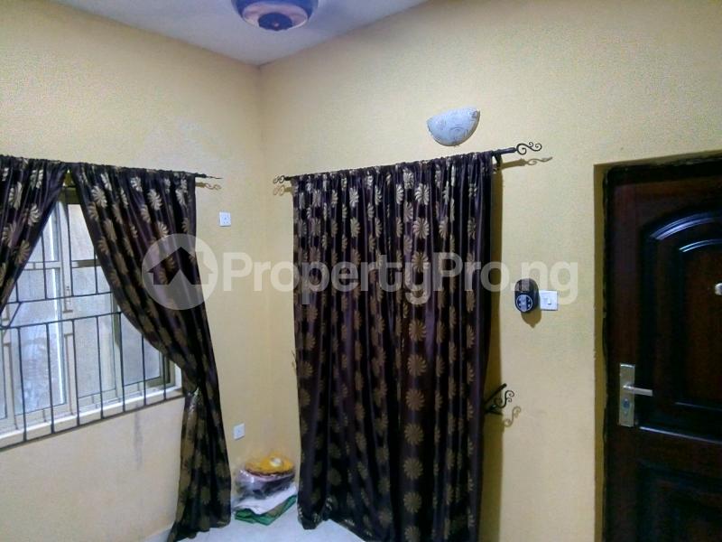 1 bedroom Flat / Apartment for rent Fagbile Estate Bucknor Isolo Lagos - 7