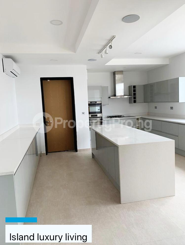 4 bedroom House for sale Ikoyi Lagos